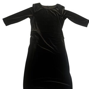 R&K Vintage Black Long Sleeve Velvet Dress